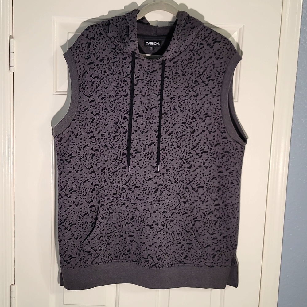 Carbon sleevless hoodie with kangaroo pocket and draw strings XL